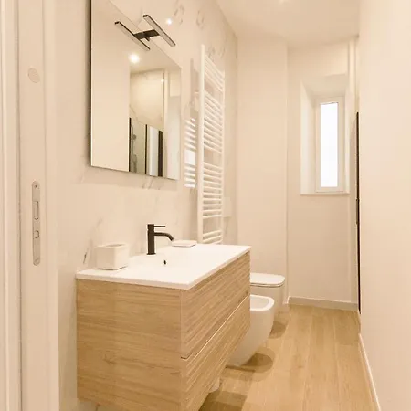 Noliday Riviera Sea View Luxury Apartment *