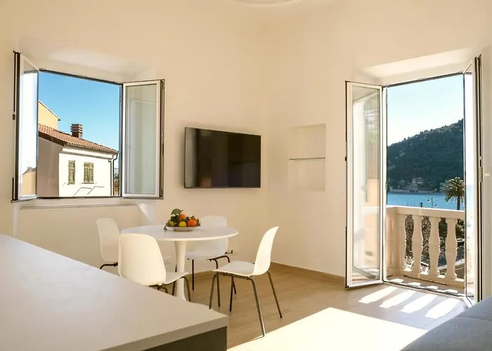 Noliday Riviera Sea View Luxury * ノーリ