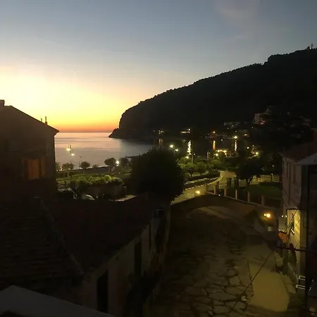 Noliday Riviera Sea View Luxury Daire